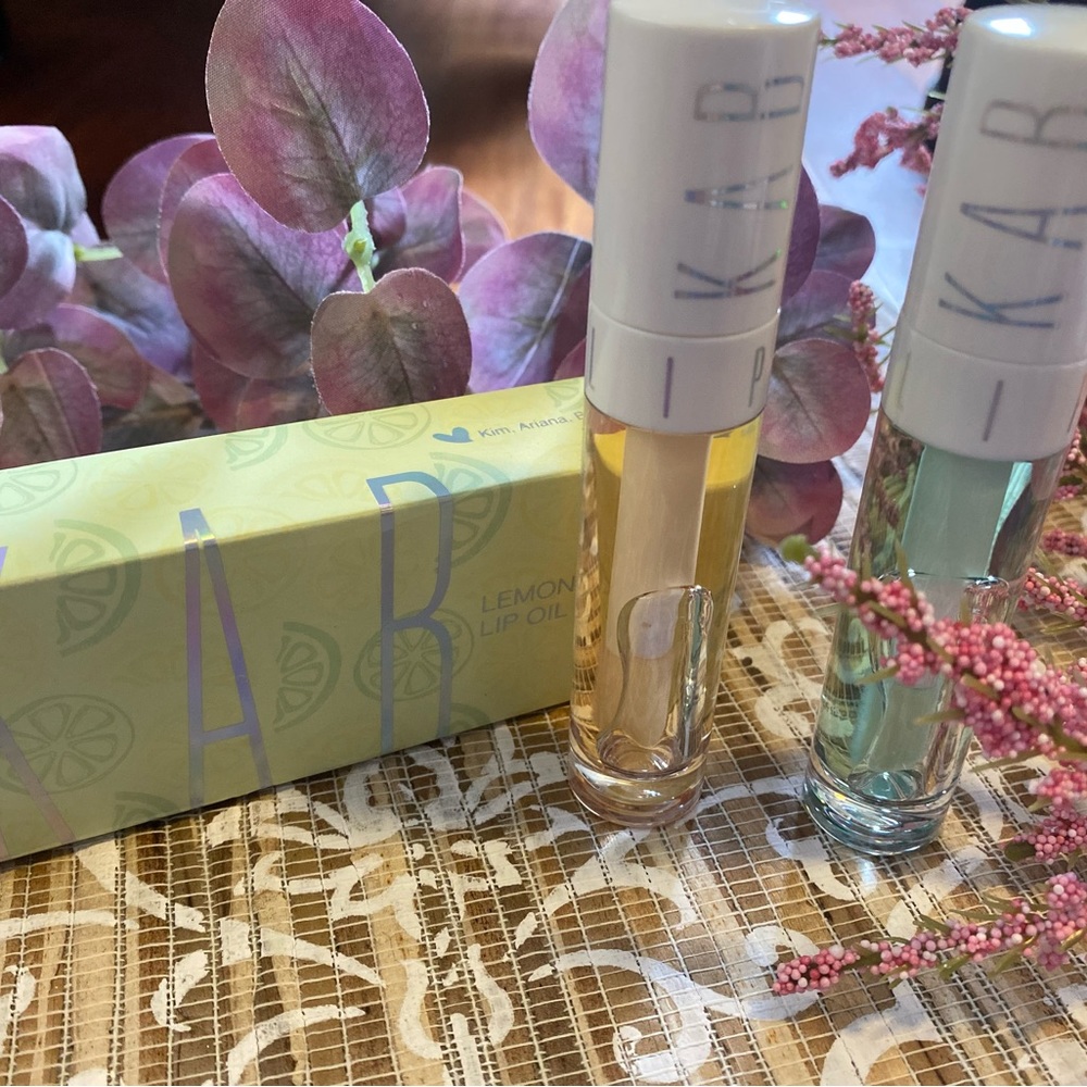 KAB lip oil